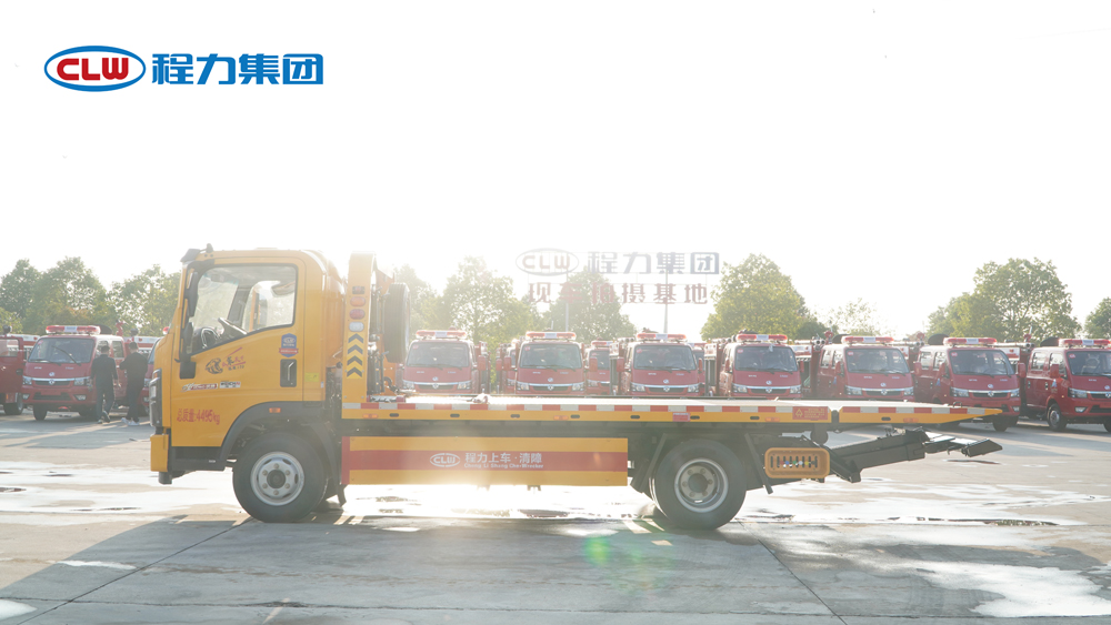 豪沃统帅蓝牌清障车  (3).jpg