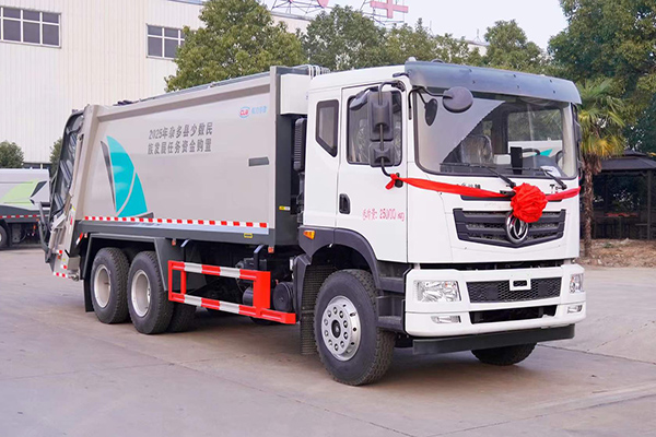 Dongfeng Huashen rear double bridge 18m³ compressed garbage truck