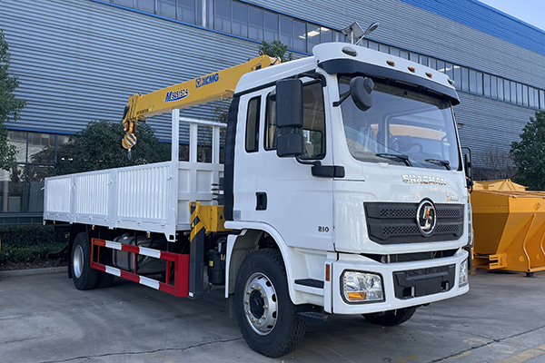 Shaanxi Automobile Shacman 6.3-ton 4-section arm Truck mounted crane carrier