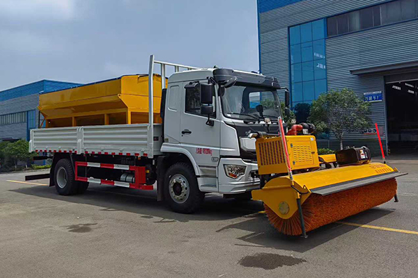 Shacman 4x2 drive multifunctional ice breaking snow remover truck 