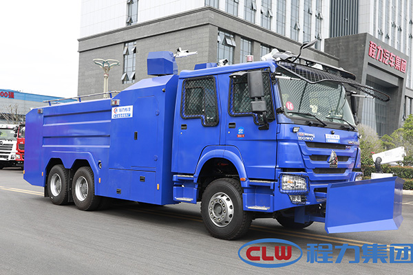 Sinotruk HOWO 6x4 driven 12m³ explosion-proof water tank fire truck