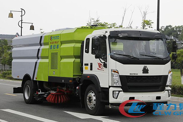 Sinotruk HOWO 4x2 drive multifunctional high-end washing and sweeping vehicle