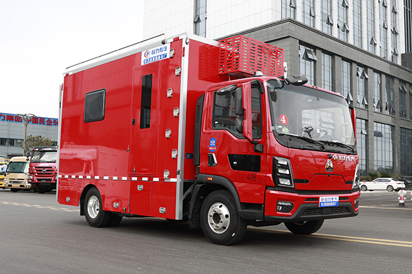 Sinotruk HOWO UAV emergency mobile command vehicle
