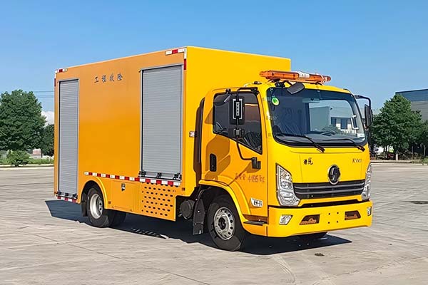 Engineering rescue vehicle