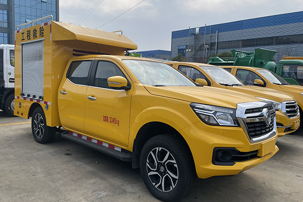 New Dongfeng pickup 4WD engineering rescue vehicle Flood control and drainage