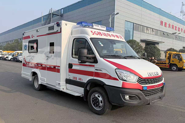 New Iveco 7-8 person CT cabin medical ambulance