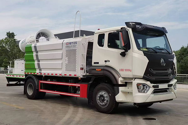 SINOTRUK HOWO 4x2 Drive 12m³ Multi functional High end Dust Suppression Truck Sprinkler