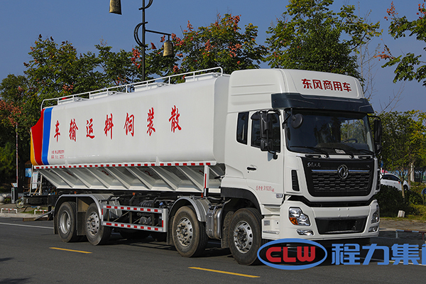 Dongfeng four axle 8x4 drive 38m³ bulk feed transport vehicle feed truck