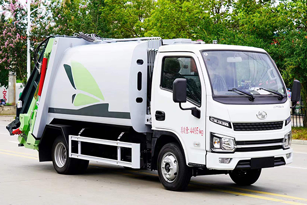New SAIC pure electric 4x2 drive 4m³ compression garbage truck For sale EV